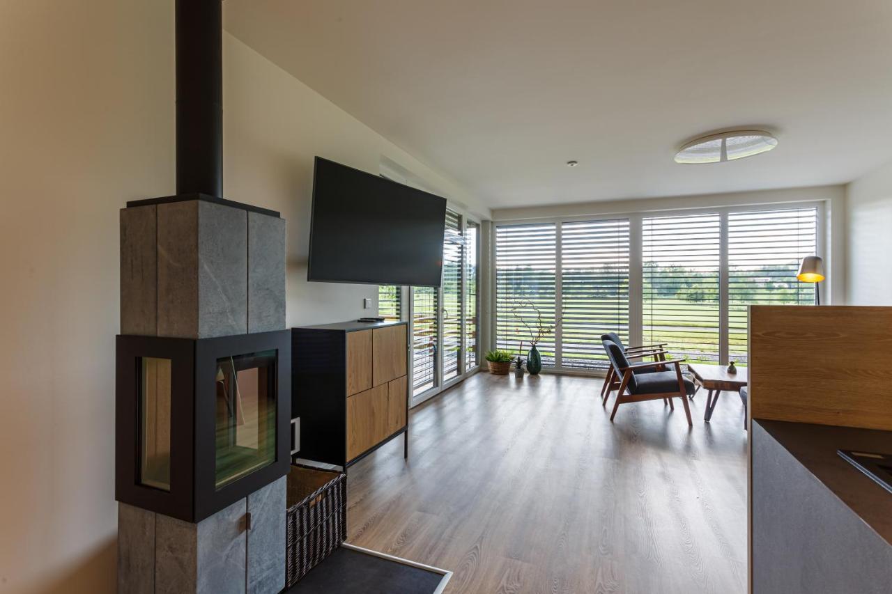 Apartman Na Golfu Čeladná Exteriör bild