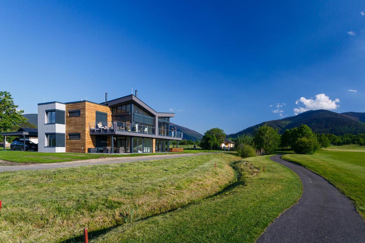 Apartman Na Golfu Čeladná Exteriör bild